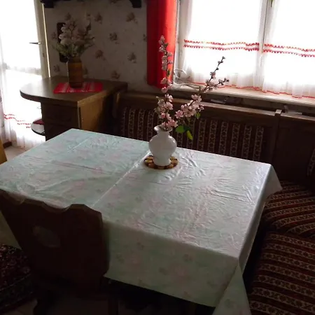Holiday In 19275 度假居
